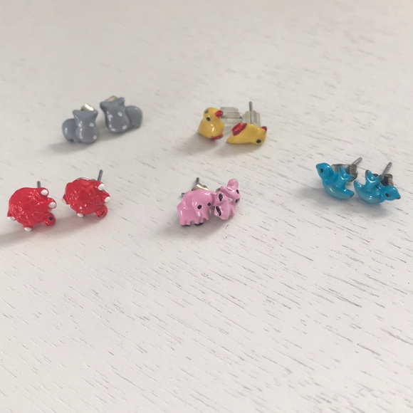Jewelry - Set of 5 animal earrings